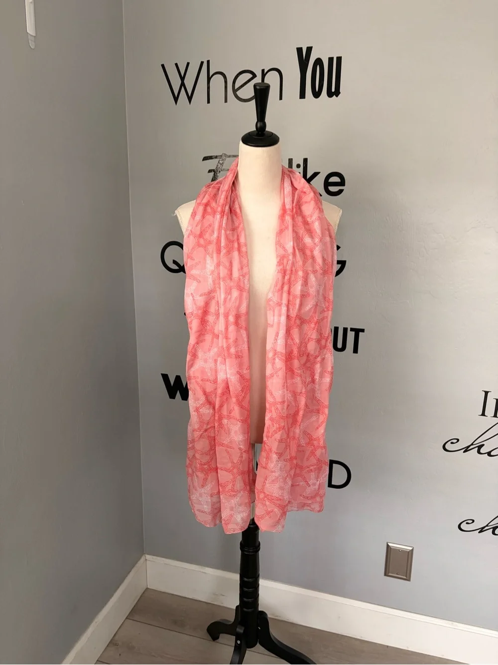 NWOT Sealife Coral Pink Starfish Scarf / Wrap